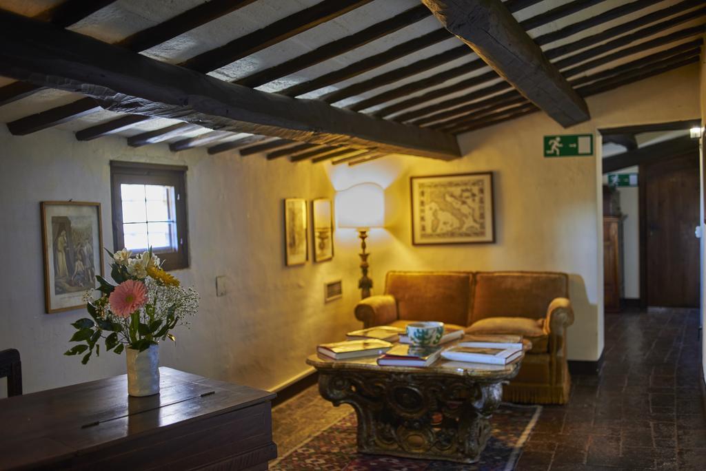 Hotel Residenza D'Epoca Eremo Delle Grazie Monteluco Habitación foto
