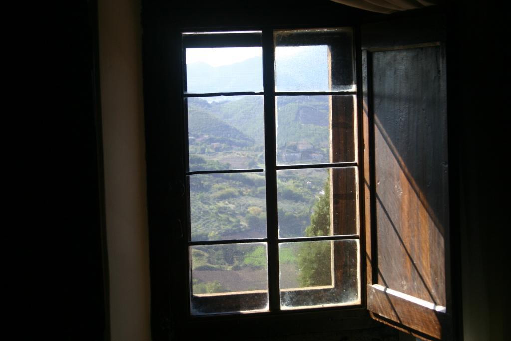 Hotel Residenza D'Epoca Eremo Delle Grazie Monteluco Habitación foto